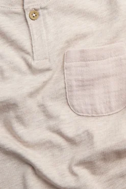 T-skjorte i flosset trikot med lomme