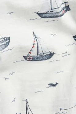 T-skjorte i slubtrikot med seilbåter