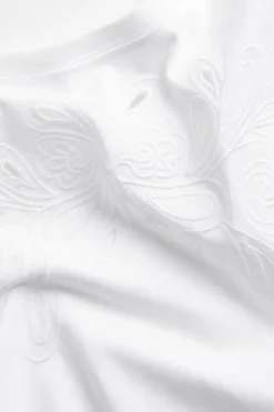 T-skjorte med broderie anglaise