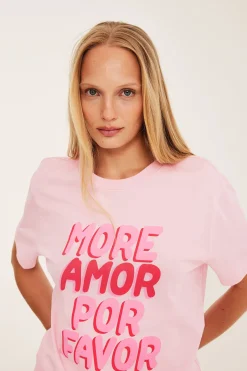 T-skjorte med trykket «More amor por favor»