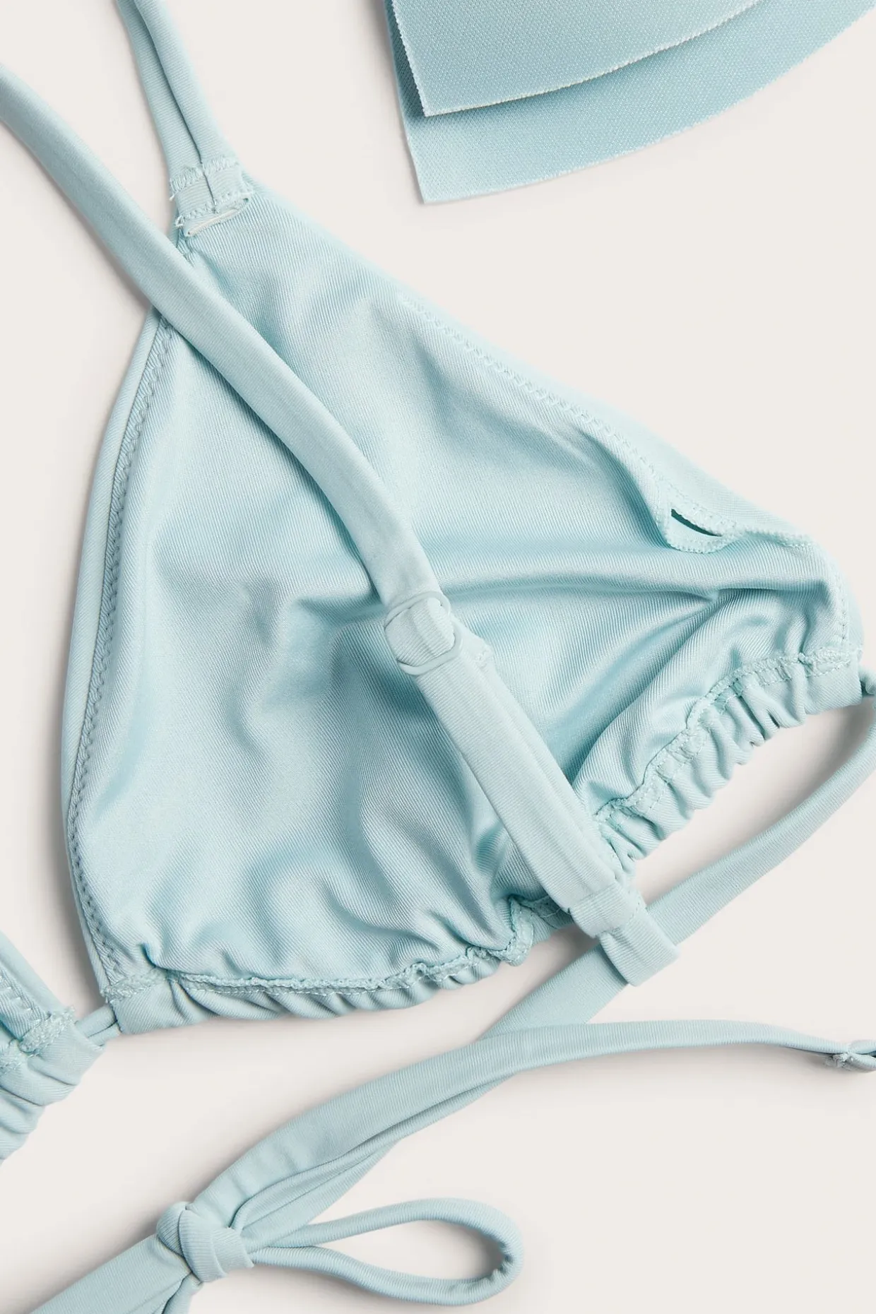 Vattert trekantbikini-BH