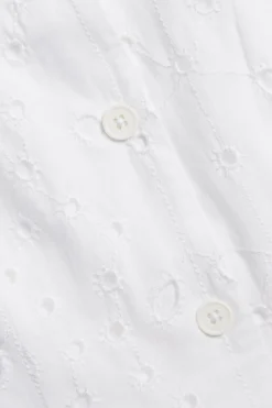 Vest i broderie anglaise