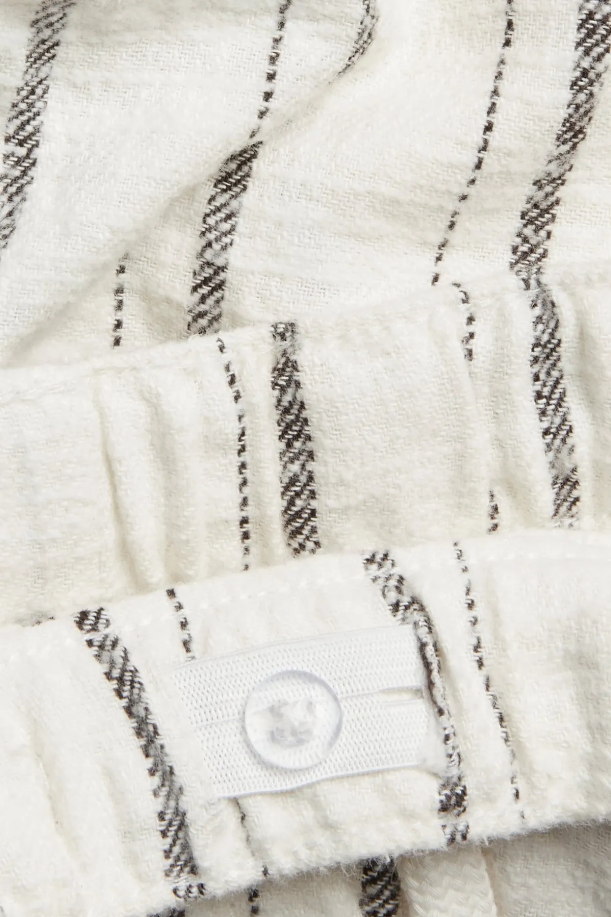 Vevde bomullsshorts med striper