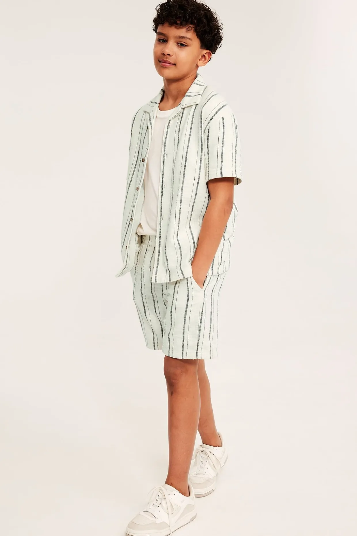 Vevde bomullsshorts med striper