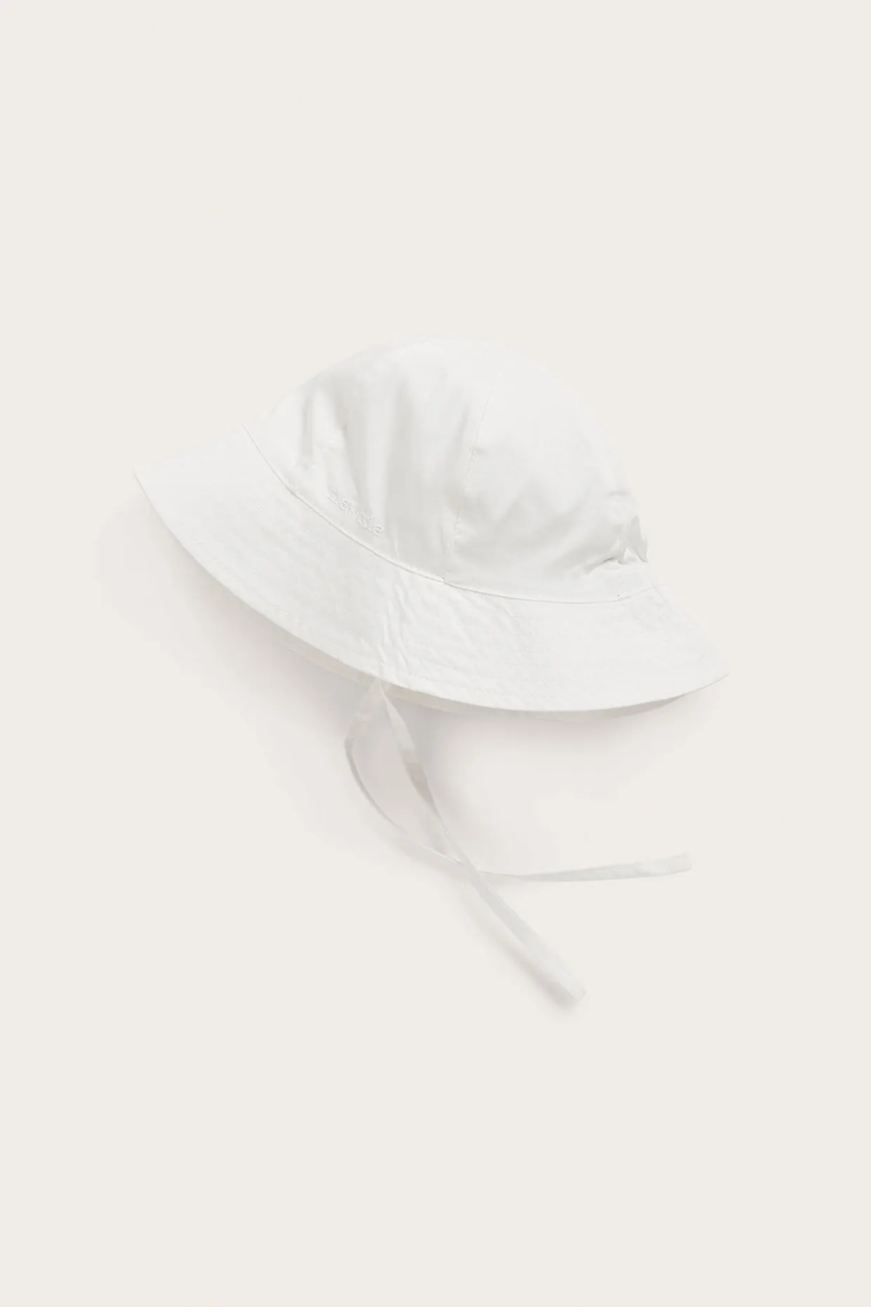 Vevd solhatt