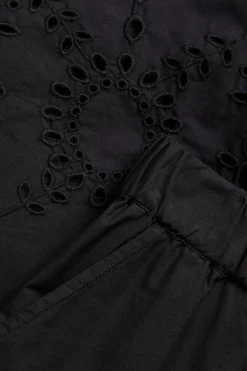 Vide bukser i bomullspoplin og broderie anglaise
