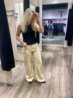Wide jeans high waist
